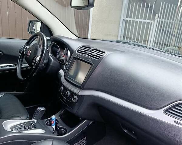 Синий Фиат Фримонт, объемом двигателя 1.96 л и пробегом 256 тыс. км за 12000 $, фото 3 на Automoto.ua