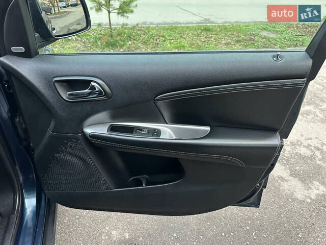 Синий Фиат Фримонт, объемом двигателя 2 л и пробегом 238 тыс. км за 12699 $, фото 28 на Automoto.ua