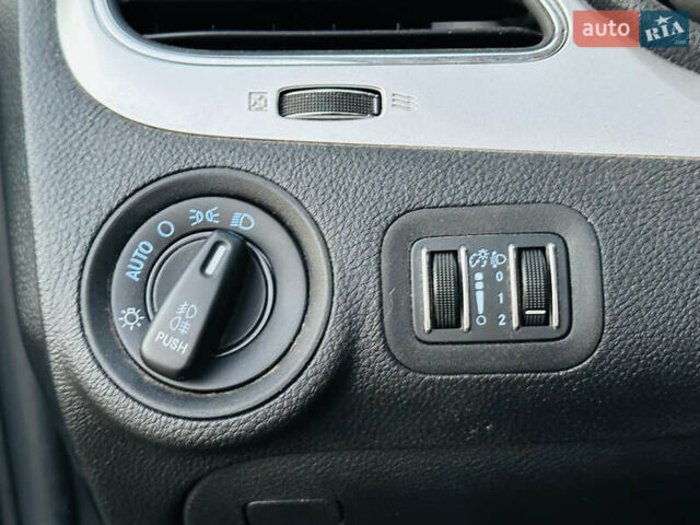 Синій Фіат Фрімонт, об'ємом двигуна 1.96 л та пробігом 142 тис. км за 11500 $, фото 36 на Automoto.ua