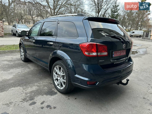 Синий Фиат Фримонт, объемом двигателя 2 л и пробегом 238 тыс. км за 12699 $, фото 2 на Automoto.ua