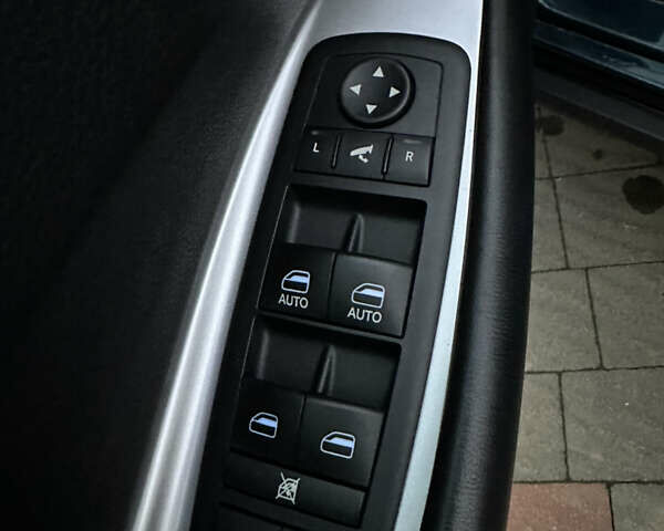 Синий Фиат Фримонт, объемом двигателя 2 л и пробегом 204 тыс. км за 12400 $, фото 4 на Automoto.ua