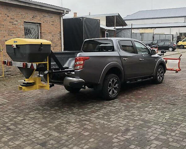 Серый Фиат Fullback, объемом двигателя 2.5 л и пробегом 80 тыс. км за 19999 $, фото 2 на Automoto.ua