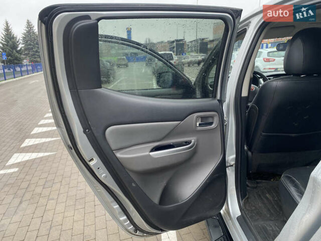 Серый Фиат Fullback, объемом двигателя 2.44 л и пробегом 158 тыс. км за 22500 $, фото 39 на Automoto.ua