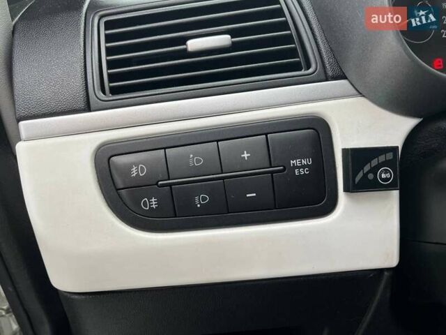 Білий Фіат Гранде Пунто, об'ємом двигуна 1.37 л та пробігом 194 тис. км за 5590 $, фото 15 на Automoto.ua