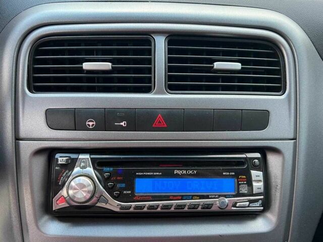 Білий Фіат Гранде Пунто, об'ємом двигуна 1.4 л та пробігом 76 тис. км за 6890 $, фото 22 на Automoto.ua