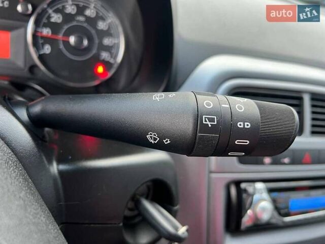 Білий Фіат Гранде Пунто, об'ємом двигуна 1.4 л та пробігом 76 тис. км за 6890 $, фото 23 на Automoto.ua