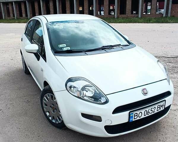Белый Фиат Гранде Пунто, объемом двигателя 1.25 л и пробегом 262 тыс. км за 4700 $, фото 14 на Automoto.ua