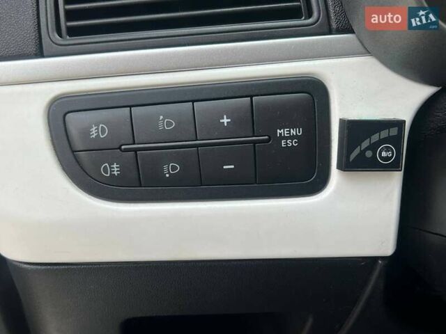 Фіат Гранде Пунто 2012 у Києві на Automoto.ua Білий Фіат Гранде Пунто, об'ємом двигуна 1.37 л та пробігом 194 тис. км за 5990 $, фото 21 на Automoto.ua