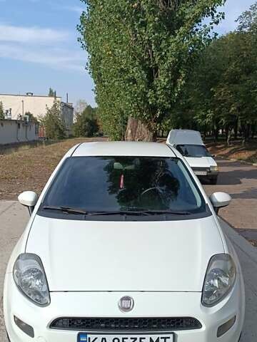 Білий Фіат Гранде Пунто, об'ємом двигуна 1.4 л та пробігом 270 тис. км за 4500 $, фото 14 на Automoto.ua