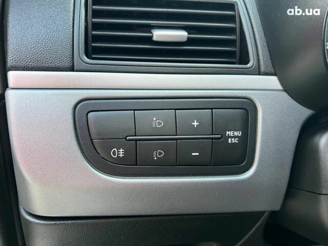 Білий Фіат Гранде Пунто, об'ємом двигуна 1.4 л та пробігом 76 тис. км за 6890 $, фото 19 на Automoto.ua