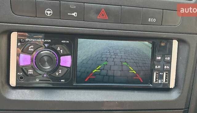 Белый Фиат Гранде Пунто, объемом двигателя 1.37 л и пробегом 114 тыс. км за 6199 $, фото 20 на Automoto.ua