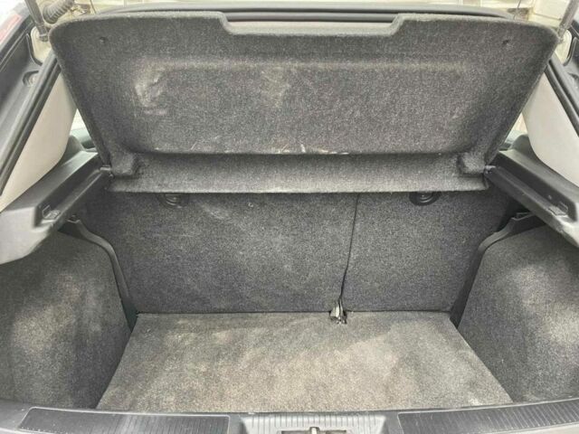 Білий Фіат Гранде Пунто, об'ємом двигуна 1.3 л та пробігом 141 тис. км за 4653 $, фото 3 на Automoto.ua