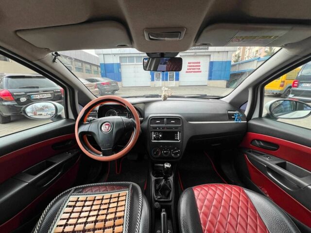 Белый Фиат Гранде Пунто, объемом двигателя 1.4 л и пробегом 114 тыс. км за 6690 $, фото 19 на Automoto.ua