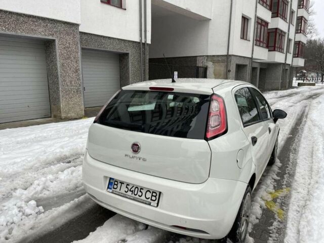 Білий Фіат Гранде Пунто, об'ємом двигуна 1.3 л та пробігом 141 тис. км за 4653 $, фото 5 на Automoto.ua