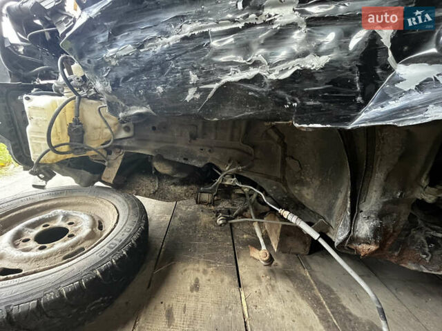 Черный Фиат Гранде Пунто, объемом двигателя 1.37 л и пробегом 250 тыс. км за 1500 $, фото 7 на Automoto.ua