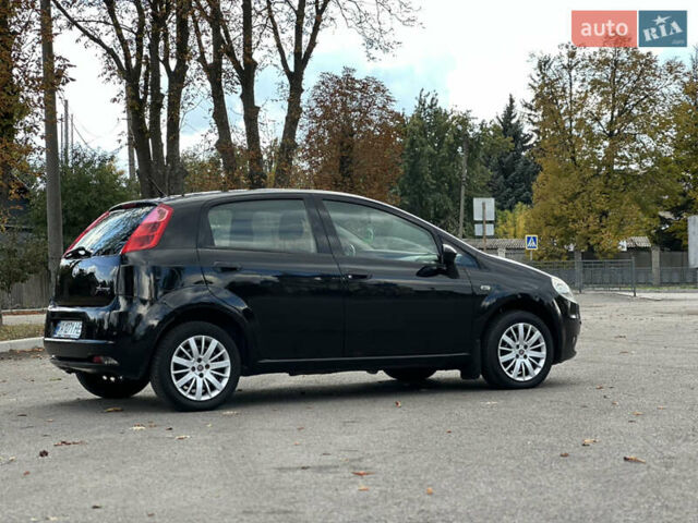 Фиат Гранде Пунто 2008 в Первомайском на Automoto.ua Черный Фиат Гранде Пунто, объемом двигателя 1.4 л и пробегом 156 тыс. км за 5000 $, фото 8 на Automoto.ua