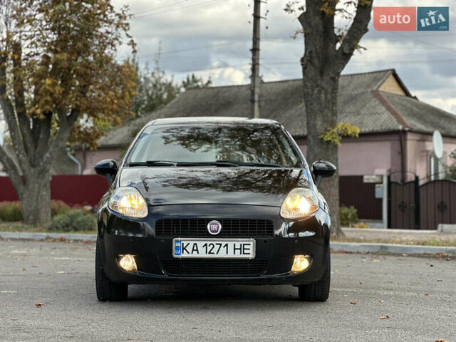 Фиат Гранде Пунто 2008 в Первомайском на Automoto.ua Черный Фиат Гранде Пунто, объемом двигателя 1.4 л и пробегом 156 тыс. км за 5000 $, фото 14 на Automoto.ua