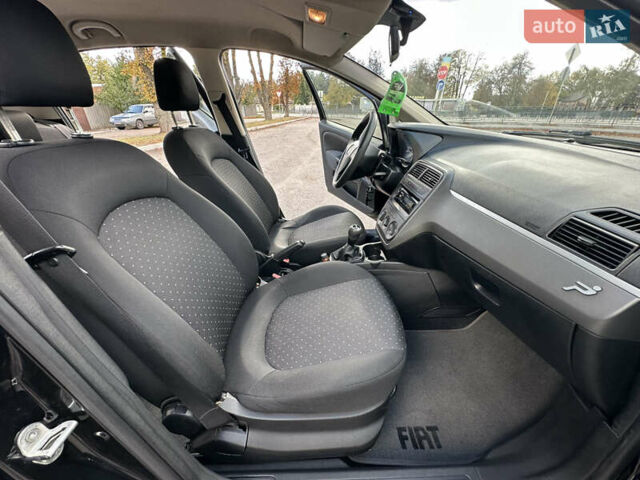 Фиат Гранде Пунто 2008 в Первомайском на Automoto.ua Черный Фиат Гранде Пунто, объемом двигателя 1.4 л и пробегом 156 тыс. км за 5000 $, фото 20 на Automoto.ua