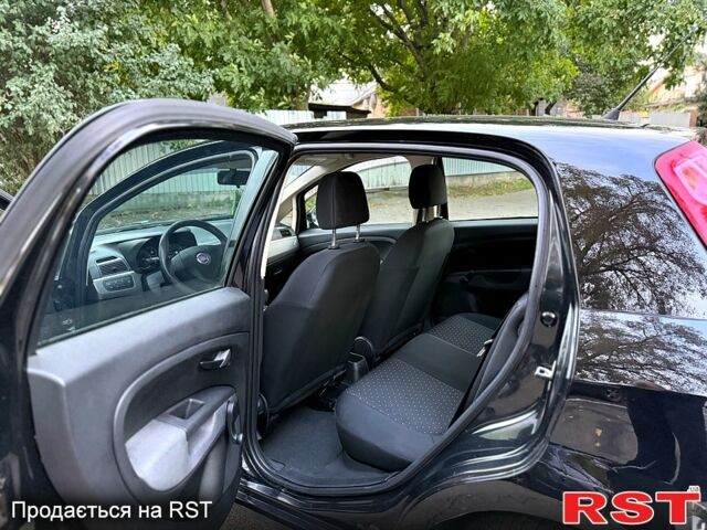 Фиат Гранде Пунто 2008 в Киеве на Automoto.ua Черный Фиат Гранде Пунто, объемом двигателя 1.4 л и пробегом 155 тыс. км за 4200 $, фото 5 на Automoto.ua