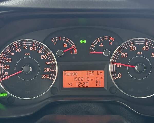 Черный Фиат Гранде Пунто, объемом двигателя 1.37 л и пробегом 156 тыс. км за 4000 $, фото 15 на Automoto.ua