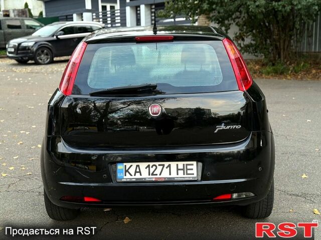 Фиат Гранде Пунто 2008 в Киеве на Automoto.ua Черный Фиат Гранде Пунто, объемом двигателя 1.4 л и пробегом 155 тыс. км за 4200 $, фото 3 на Automoto.ua