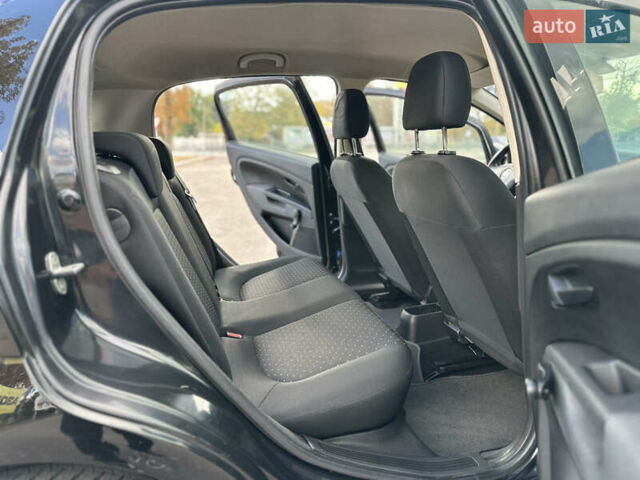 Фиат Гранде Пунто 2008 в Первомайском на Automoto.ua Черный Фиат Гранде Пунто, объемом двигателя 1.4 л и пробегом 156 тыс. км за 5000 $, фото 33 на Automoto.ua