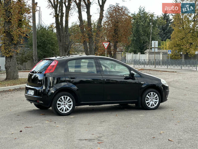 Фиат Гранде Пунто 2008 в Первомайском на Automoto.ua Черный Фиат Гранде Пунто, объемом двигателя 1.4 л и пробегом 156 тыс. км за 5000 $, фото 9 на Automoto.ua