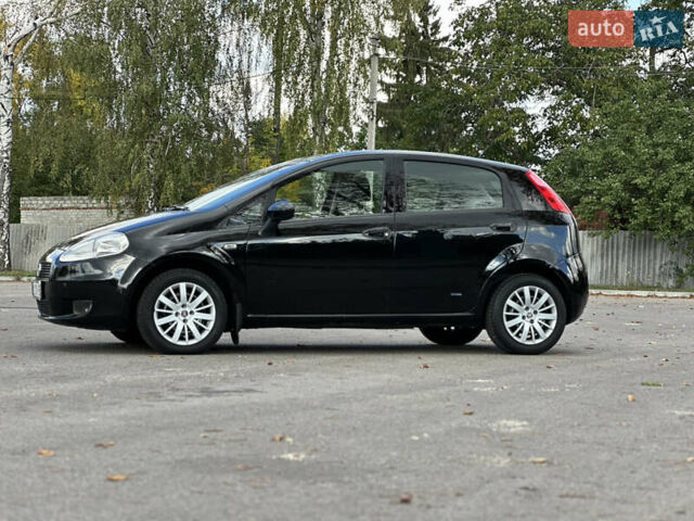 Фиат Гранде Пунто 2008 в Первомайском на Automoto.ua Черный Фиат Гранде Пунто, объемом двигателя 1.4 л и пробегом 156 тыс. км за 5000 $, фото 11 на Automoto.ua
