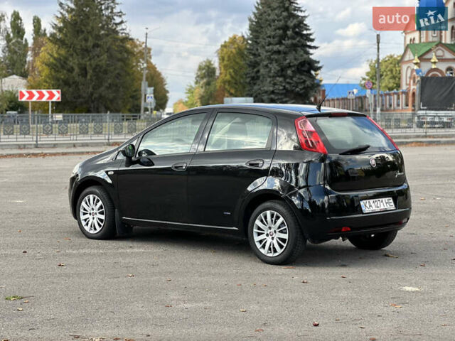 Фиат Гранде Пунто 2008 в Первомайском на Automoto.ua Черный Фиат Гранде Пунто, объемом двигателя 1.4 л и пробегом 156 тыс. км за 5000 $, фото 6 на Automoto.ua