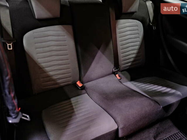 Черный Фиат Гранде Пунто, объемом двигателя 1.4 л и пробегом 189 тыс. км за 4900 $, фото 30 на Automoto.ua