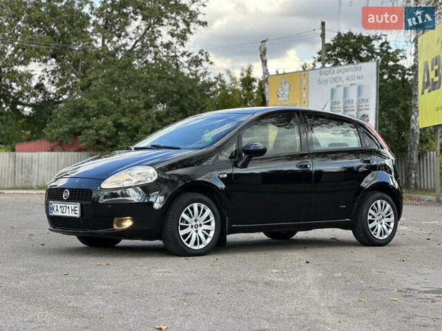 Фиат Гранде Пунто 2008 в Первомайском на Automoto.ua Черный Фиат Гранде Пунто, объемом двигателя 1.4 л и пробегом 156 тыс. км за 5000 $, фото 15 на Automoto.ua