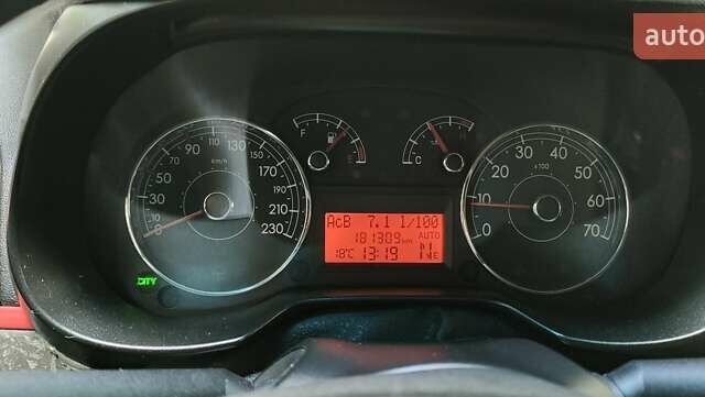 Чорний Фіат Гранде Пунто, об'ємом двигуна 1.37 л та пробігом 187 тис. км за 4300 $, фото 8 на Automoto.ua