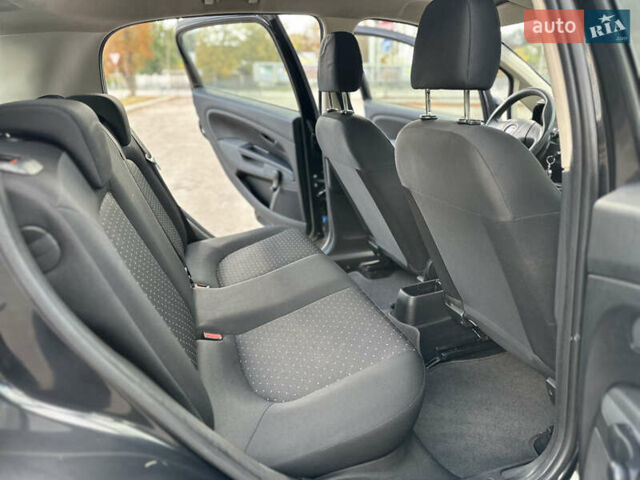 Фиат Гранде Пунто 2008 в Первомайском на Automoto.ua Черный Фиат Гранде Пунто, объемом двигателя 1.4 л и пробегом 156 тыс. км за 5000 $, фото 22 на Automoto.ua