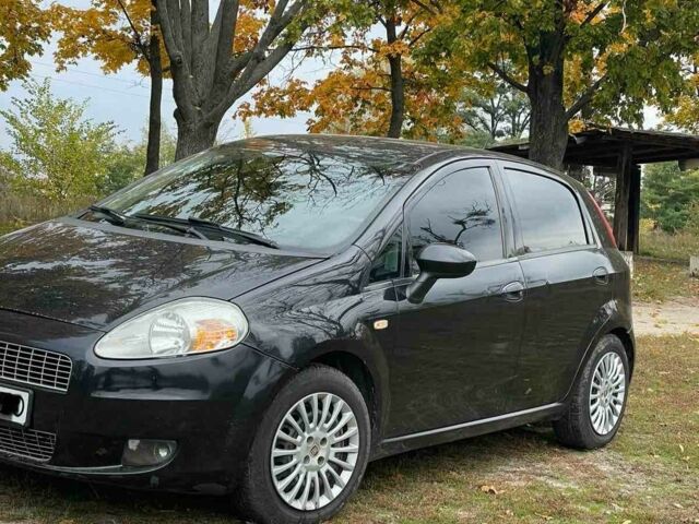 Фиат Гранде Пунто 2009 в Харькове на Automoto.ua Черный Фиат Гранде Пунто, объемом двигателя 0 л и пробегом 193 тыс. км за 4050 $, фото 3 на Automoto.ua