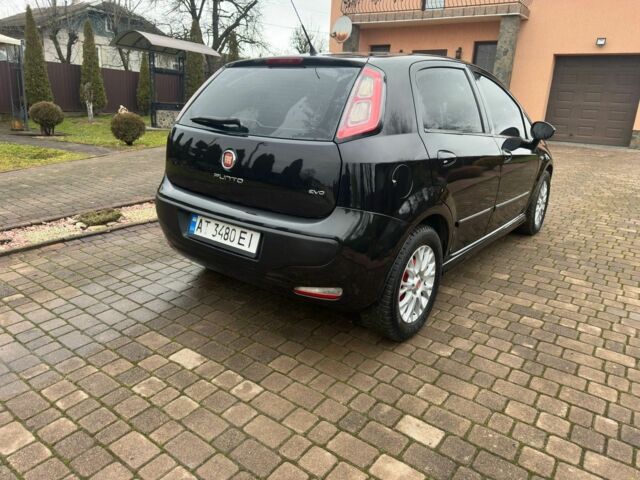 Черный Фиат Гранде Пунто, объемом двигателя 1.3 л и пробегом 270 тыс. км за 4500 $, фото 8 на Automoto.ua