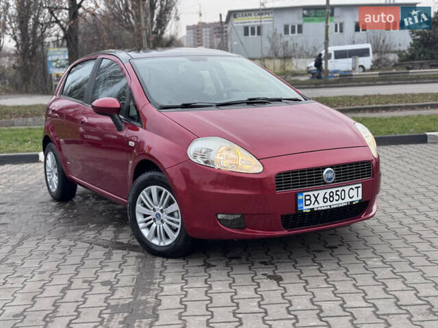 Красный Фиат Гранде Пунто, объемом двигателя 1.4 л и пробегом 236 тыс. км за 4700 $, фото 7 на Automoto.ua