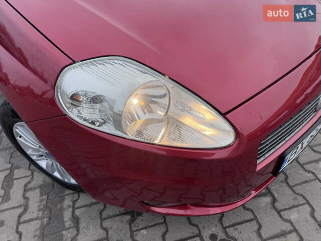 Красный Фиат Гранде Пунто, объемом двигателя 1.4 л и пробегом 236 тыс. км за 4700 $, фото 8 на Automoto.ua
