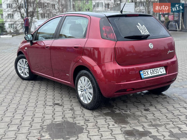 Красный Фиат Гранде Пунто, объемом двигателя 1.4 л и пробегом 236 тыс. км за 4700 $, фото 6 на Automoto.ua