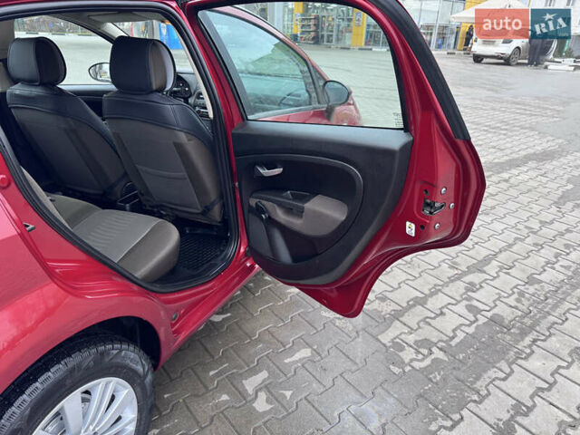 Красный Фиат Гранде Пунто, объемом двигателя 1.4 л и пробегом 236 тыс. км за 4700 $, фото 17 на Automoto.ua
