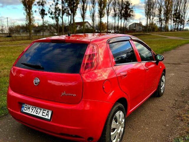 Красный Фиат Гранде Пунто, объемом двигателя 1.4 л и пробегом 208 тыс. км за 4700 $, фото 10 на Automoto.ua