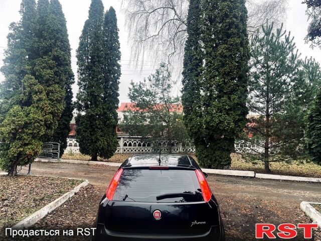 Фиат Гранде Пунто, объемом двигателя 1.4 л и пробегом 194 тыс. км за 4950 $, фото 8 на Automoto.ua