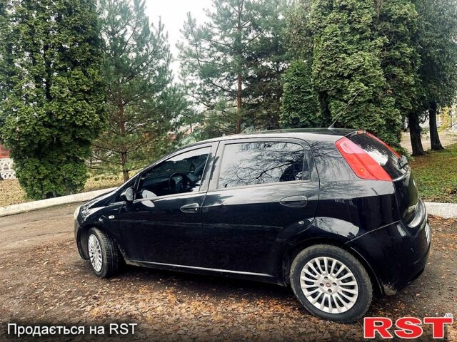 Фиат Гранде Пунто, объемом двигателя 1.4 л и пробегом 194 тыс. км за 4950 $, фото 2 на Automoto.ua