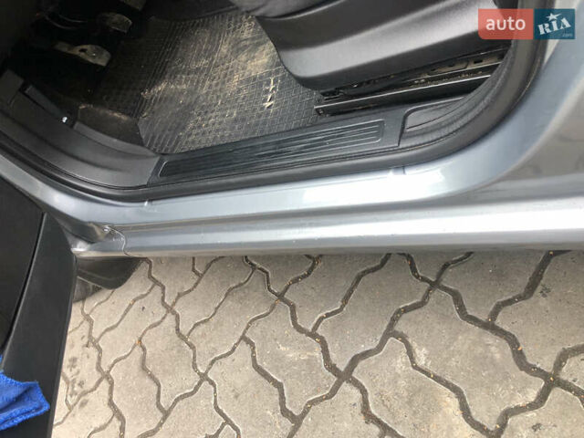 Серый Фиат Гранде Пунто, объемом двигателя 1.37 л и пробегом 193 тыс. км за 4000 $, фото 7 на Automoto.ua