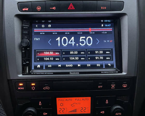 Серый Фиат Гранде Пунто, объемом двигателя 1.4 л и пробегом 162 тыс. км за 3499 $, фото 16 на Automoto.ua