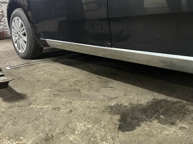 Сірий Фіат Гранде Пунто, об'ємом двигуна 1.4 л та пробігом 284 тис. км за 2200 $, фото 21 на Automoto.ua