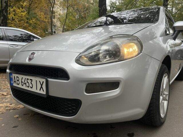 Фіат Гранде Пунто 2012 у Вінниці на Automoto.ua Сірий Фіат Гранде Пунто, об'ємом двигуна 1.4 л та пробігом 219 тис. км за 5699 $, фото 7 на Automoto.ua