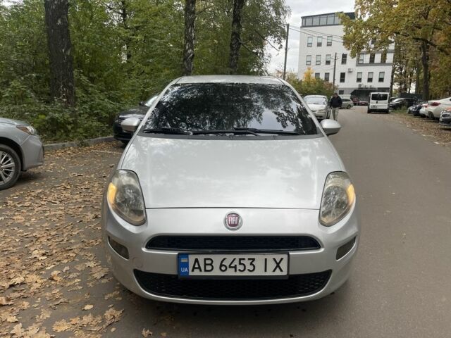 Фіат Гранде Пунто 2012 у Вінниці на Automoto.ua Сірий Фіат Гранде Пунто, об'ємом двигуна 1.4 л та пробігом 219 тис. км за 5699 $, фото 1 на Automoto.ua