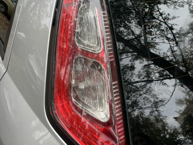 Фіат Гранде Пунто 2012 у Вінниці на Automoto.ua Сірий Фіат Гранде Пунто, об'ємом двигуна 1.4 л та пробігом 219 тис. км за 5699 $, фото 6 на Automoto.ua