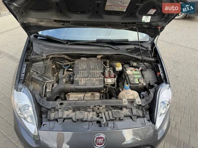 Фиат Гранде Пунто 2013 в Одессе на Automoto.ua Серый Фиат Гранде Пунто, объемом двигателя 1.37 л и пробегом 108 тыс. км за 6300 $, фото 7 на Automoto.ua