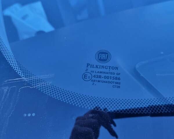 Серый Фиат Гранде Пунто, объемом двигателя 1.37 л и пробегом 130 тыс. км за 6000 $, фото 9 на Automoto.ua